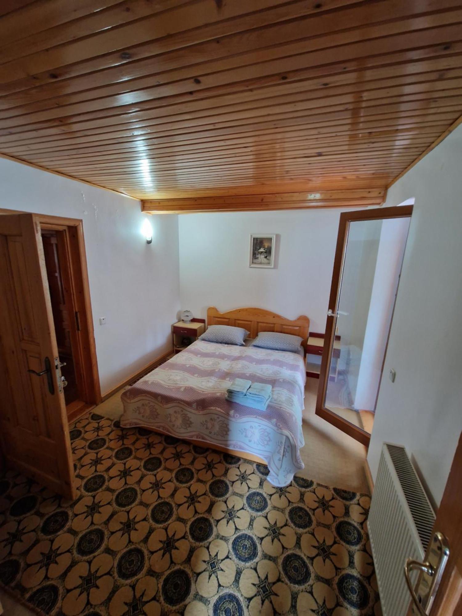 Hotel Voro Mold Hura-Humora Exteriér fotografie
